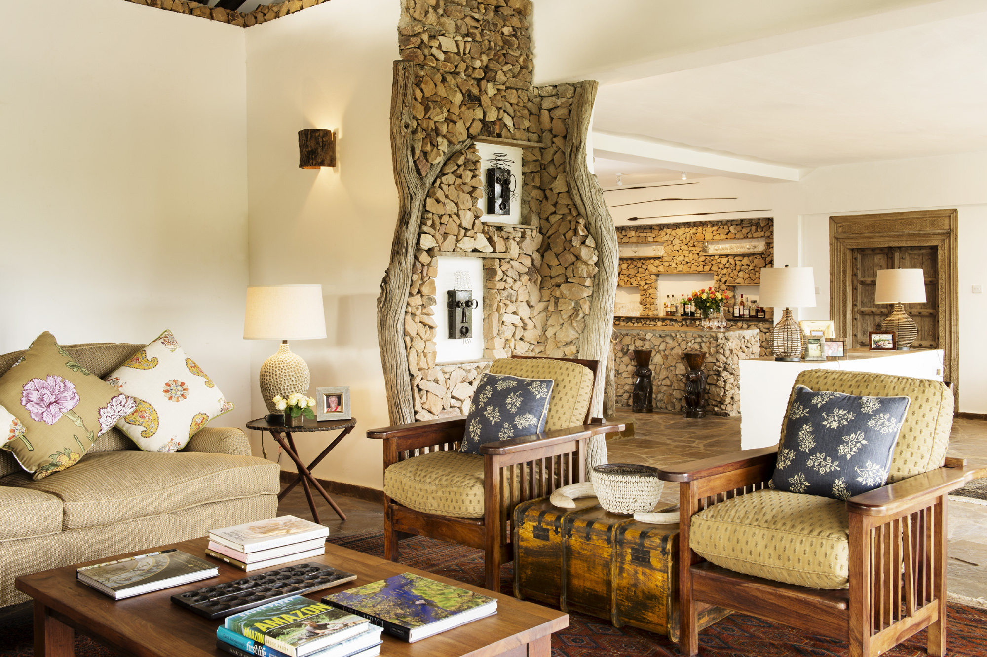 Bailey's Banda lounge area